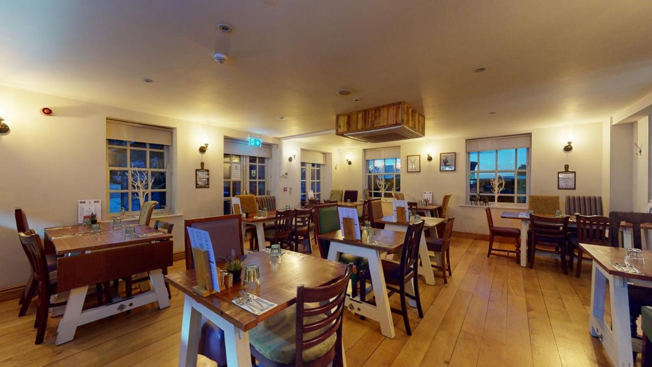 ホテル The Devonshire Arms Eckington  エクステリア 写真